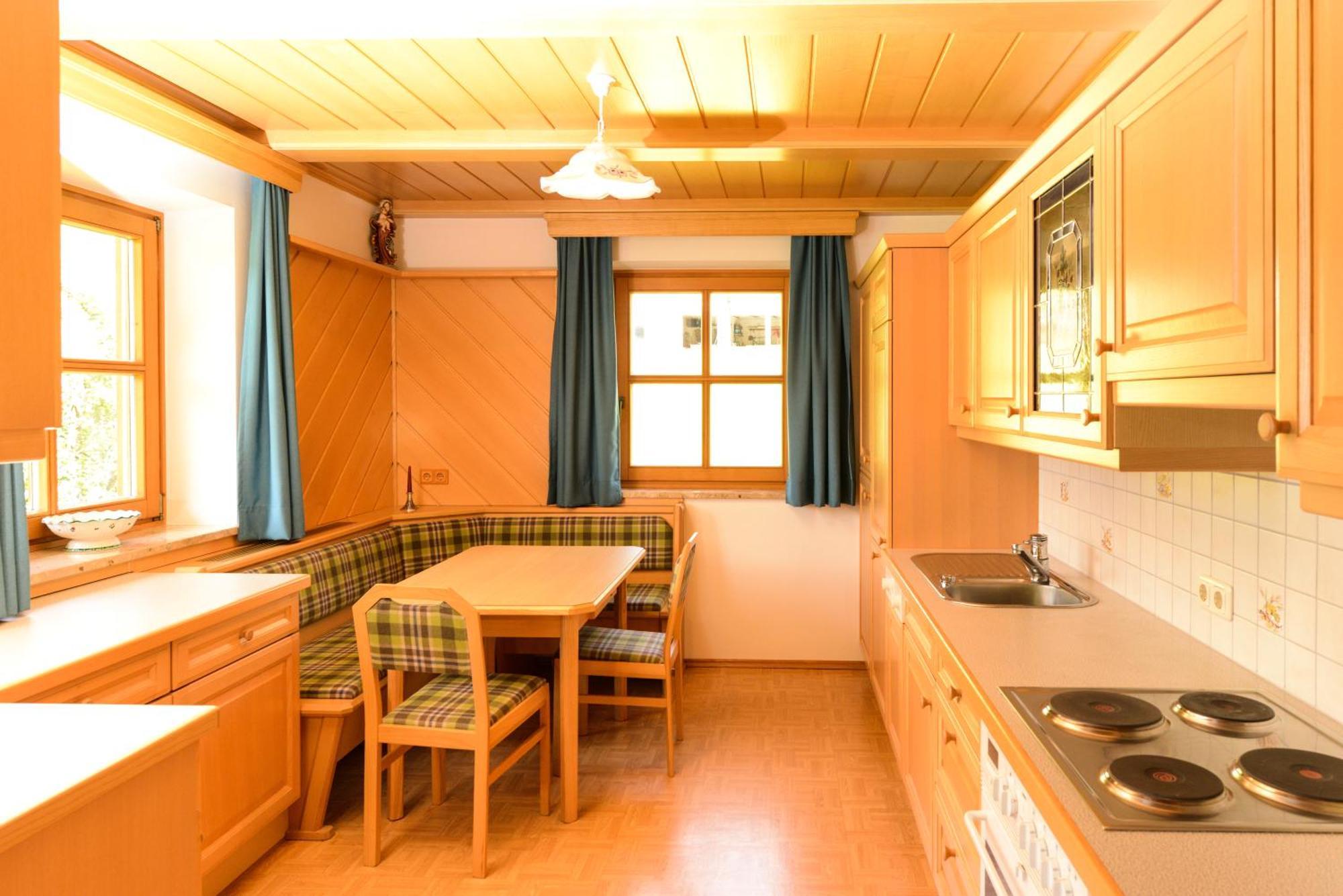 Hotel Barbarahof Saalbach, Inkl Jokercard Room photo