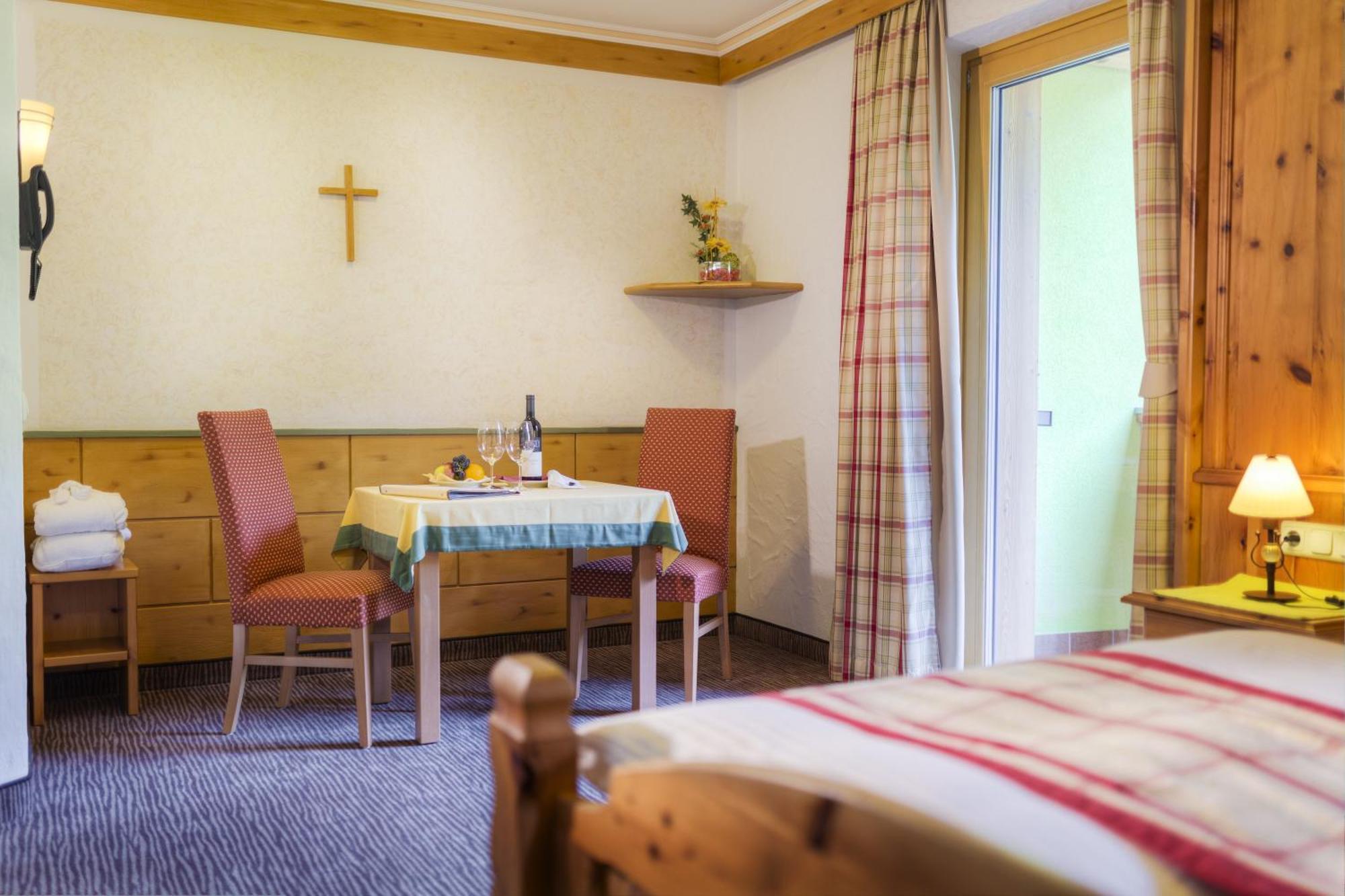 Hotel Barbarahof Saalbach, Inkl Jokercard Room photo