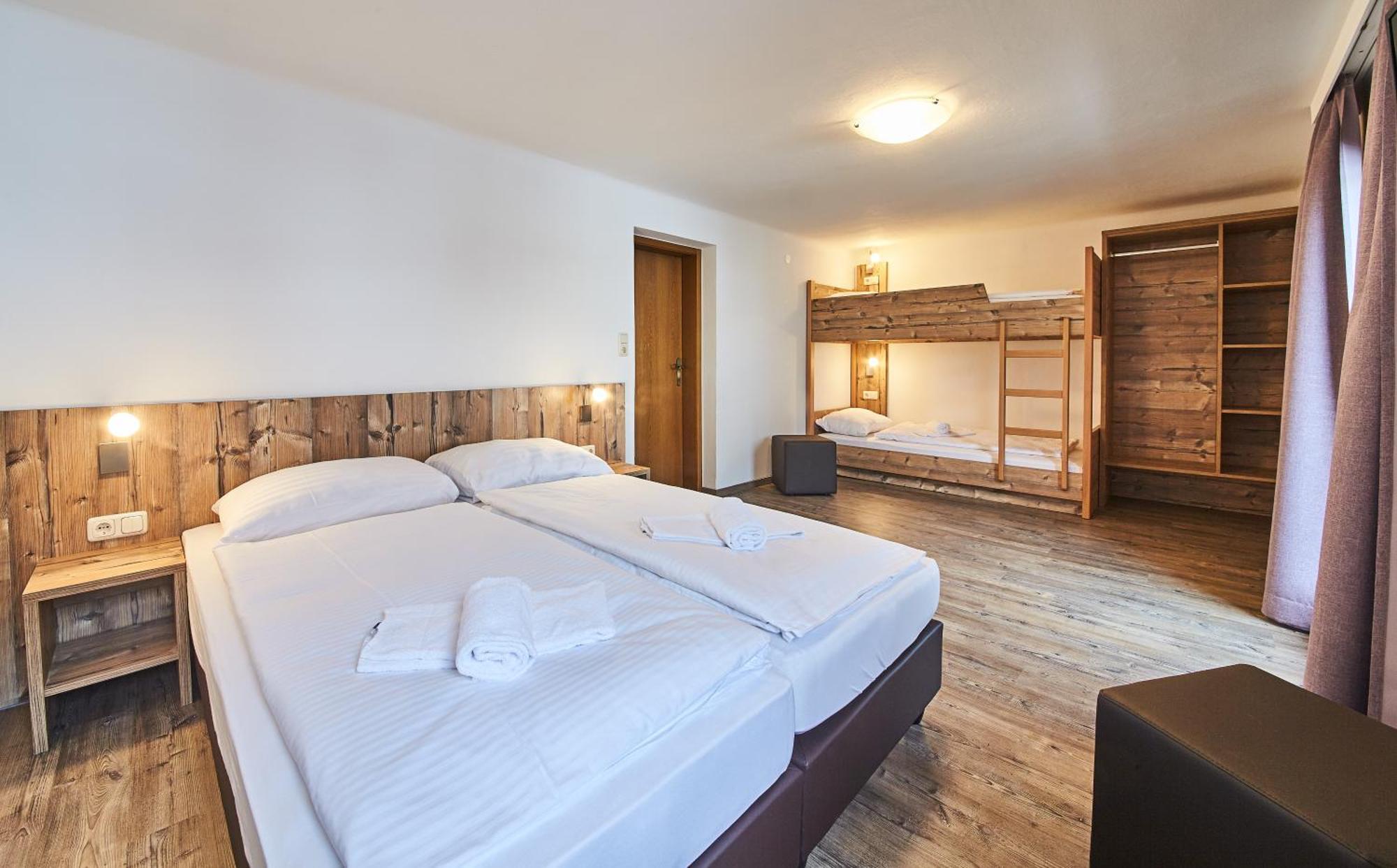 Hotel Barbarahof Saalbach, Inkl Jokercard Room photo